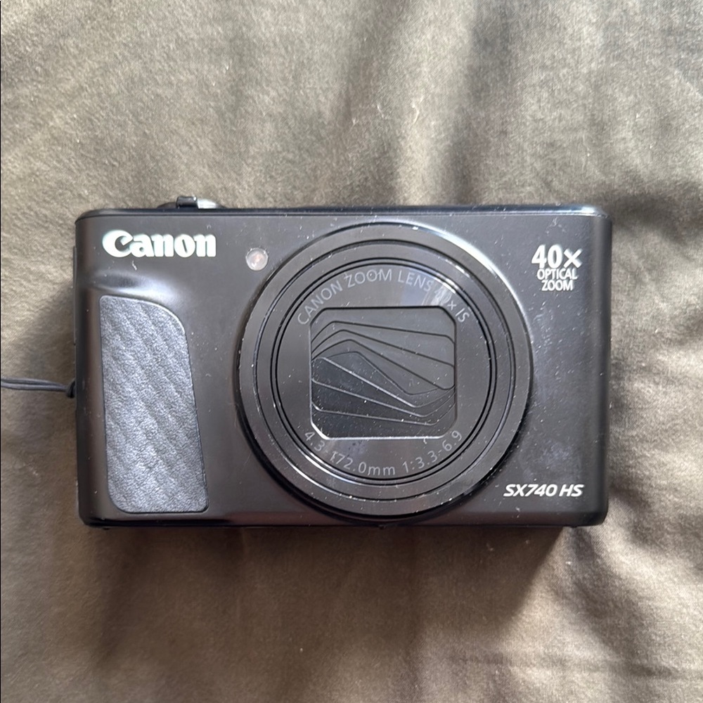 Canon SX740 HS Black Digital Camera